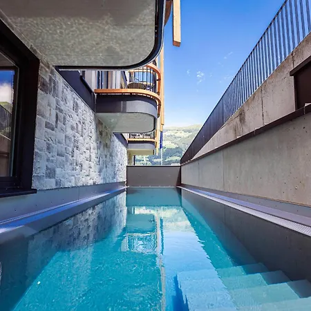 Apartmán Modern With Balcony *