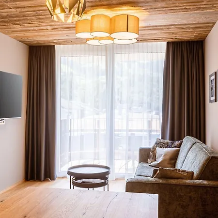 Apartmán Modern With Balcony Fügen